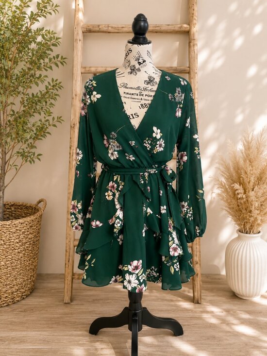 Purple Snow Dresses & Skirts - Purple Snow Forest Green Floral Faux Wrap Dress M
